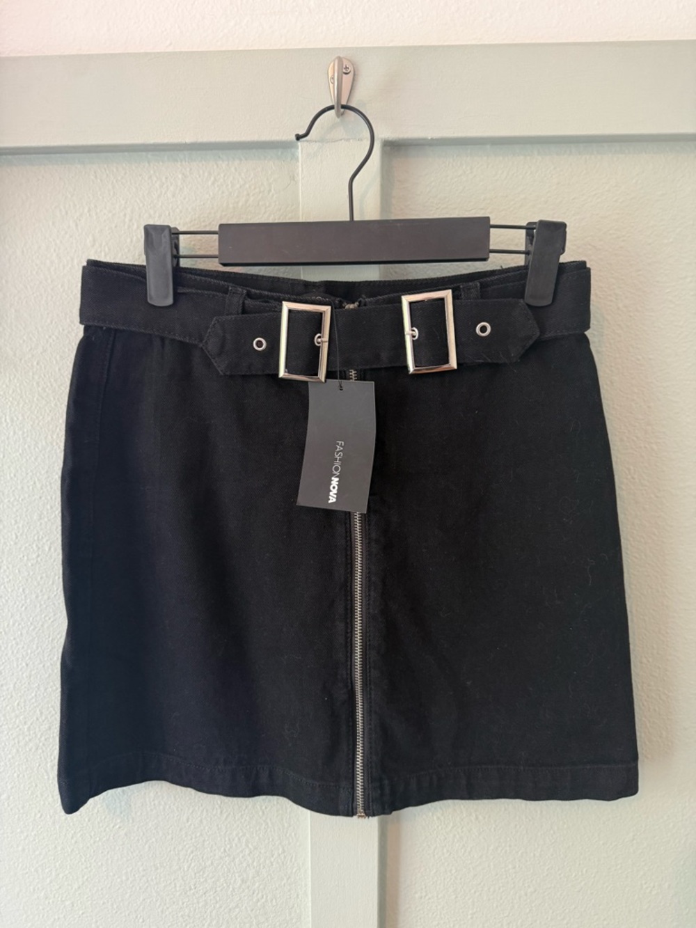 Fashion Nova Black Zip-Front Belted Mini Skirt